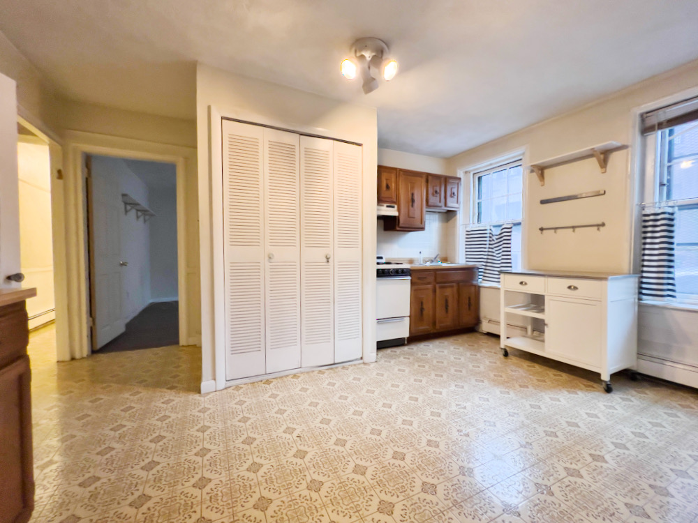 9 Winchester St, Back Bay