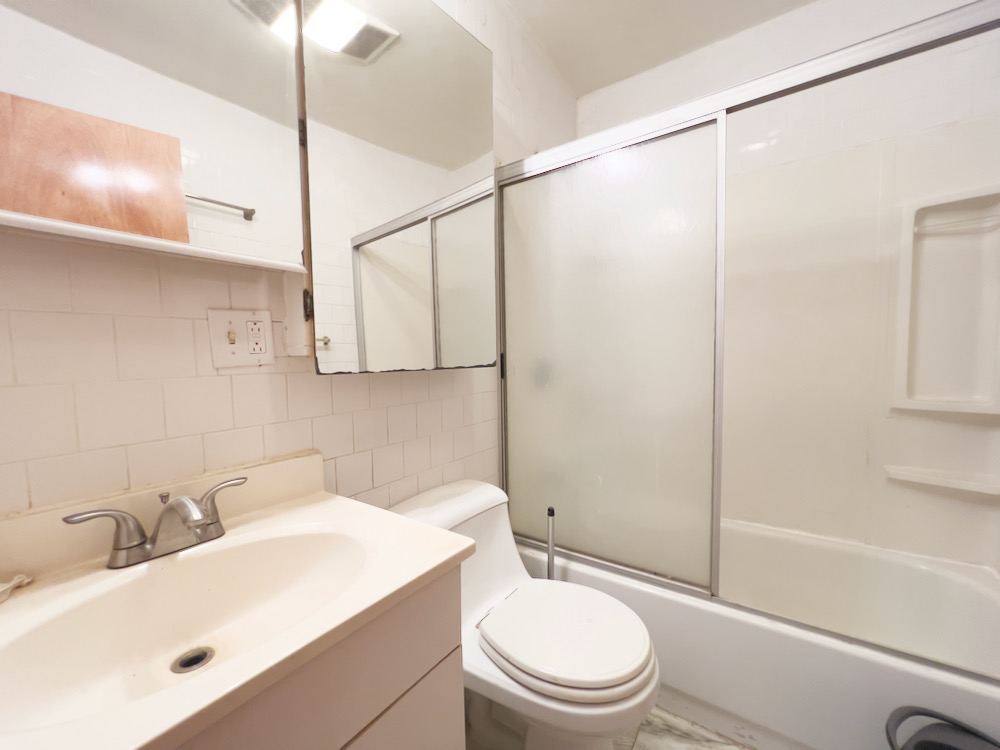 4 bed, 2 bath apartment for rent at 47 Park Vale Ave Unit 3, Allston — photo 12 of 19