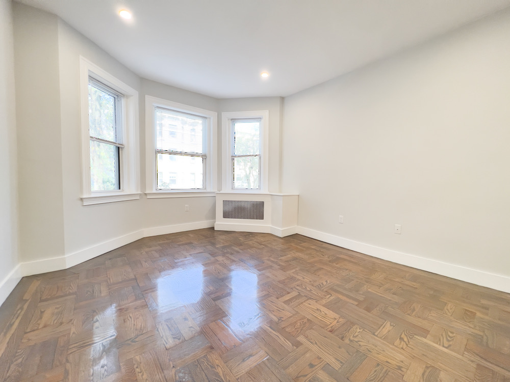 32 Queensberry St, Fenway