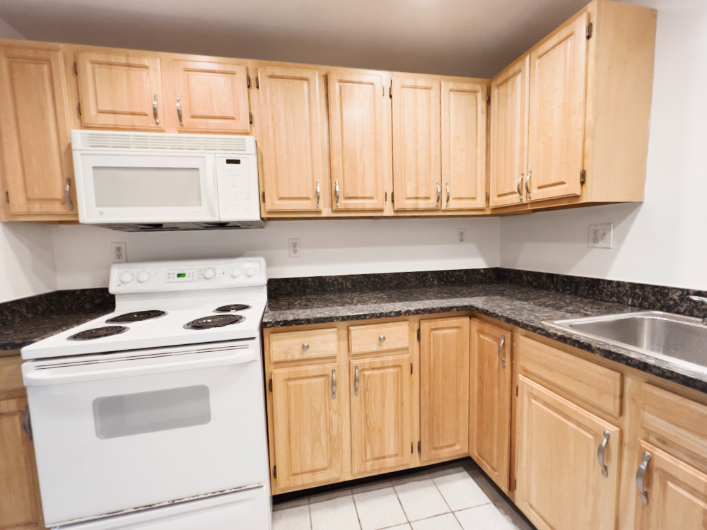 1 bed, 1 bath apartment for rent at 15 Queensberry St Unit B, Fenway — photo 7 of 9