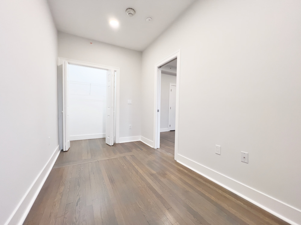 11 Queensberry St, Fenway