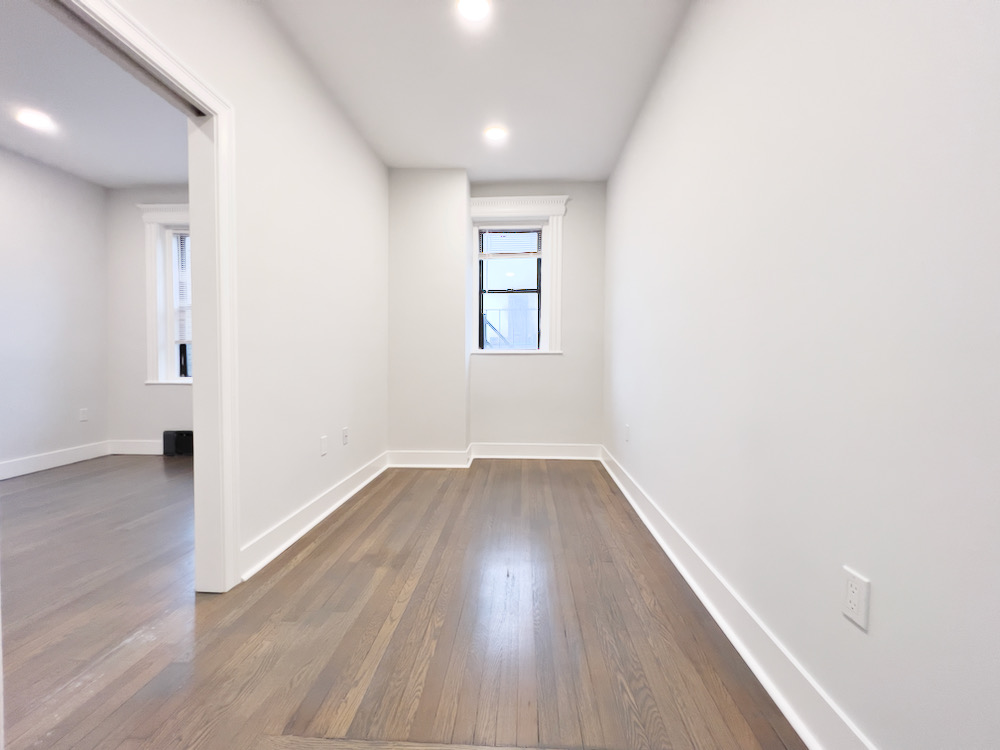 11 Queensberry St, Fenway