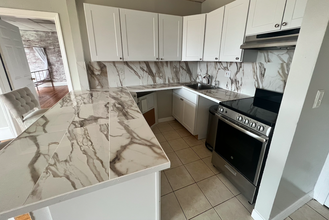 879 Beacon St, Fenway