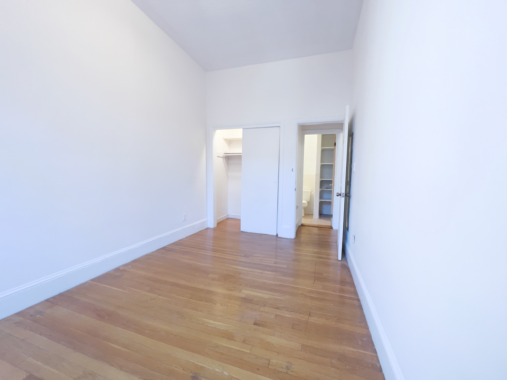 301 Marlborough St, Back Bay