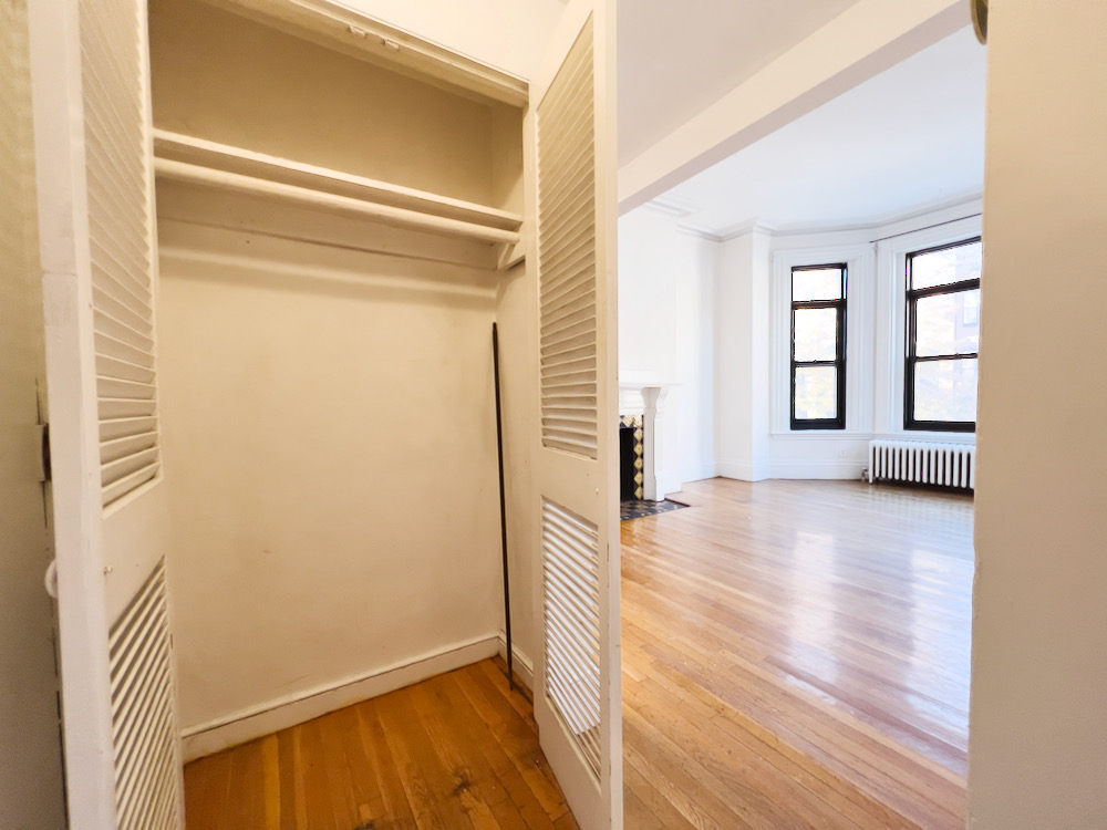 301 Marlborough St, Back Bay