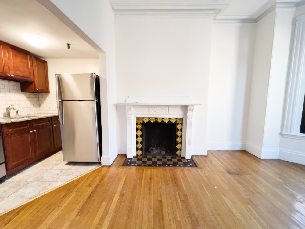 301 Marlborough St, Back Bay