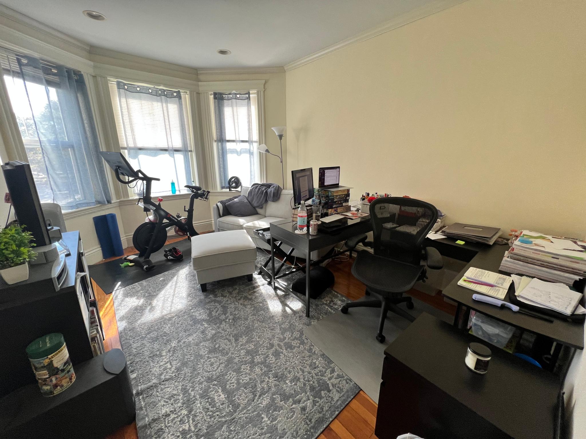 100 Queensberry St, Fenway