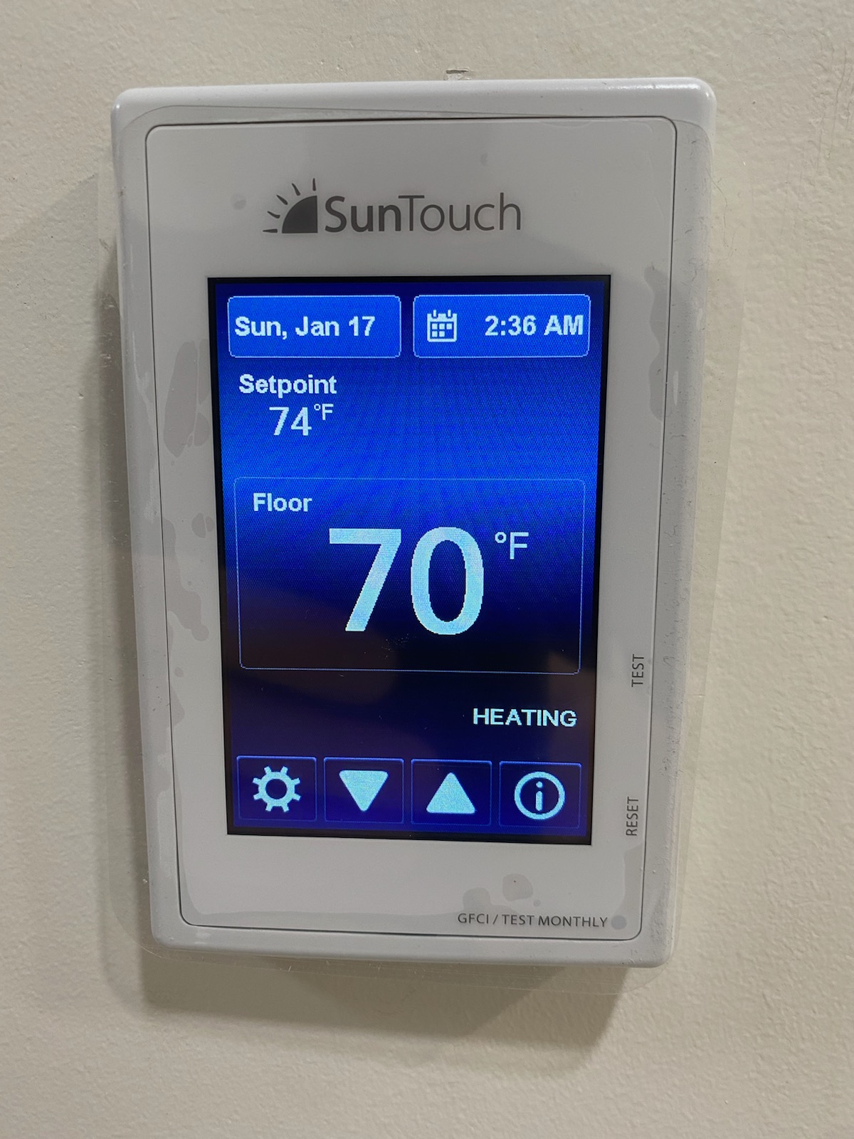 26 Hazelwood St, Roxbury