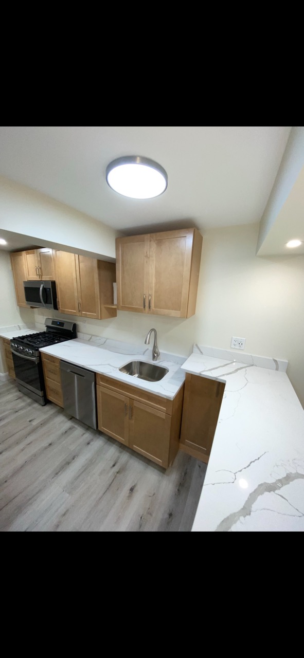 26 Hazelwood St, Roxbury