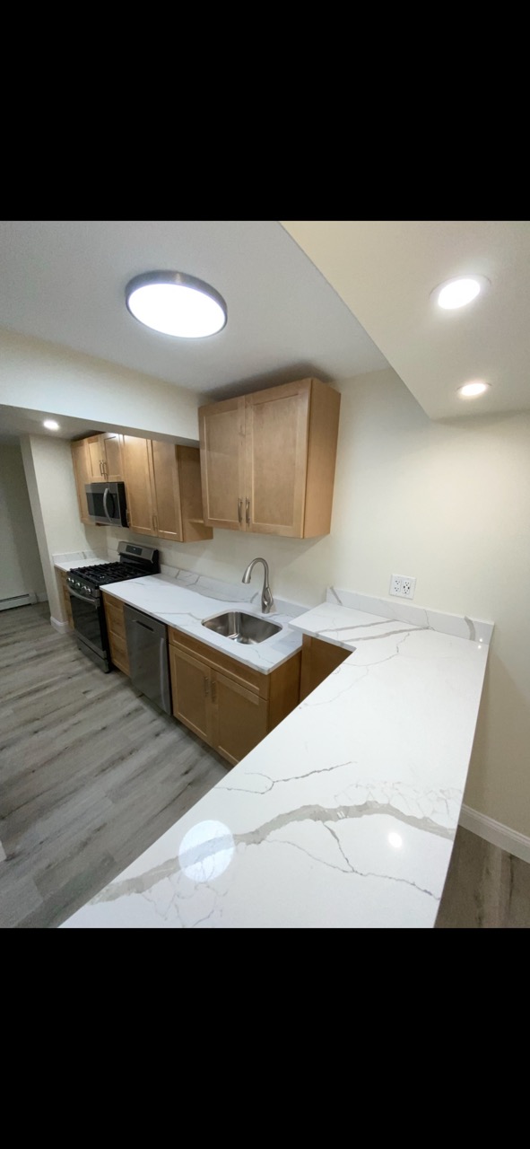 26 Hazelwood St, Roxbury