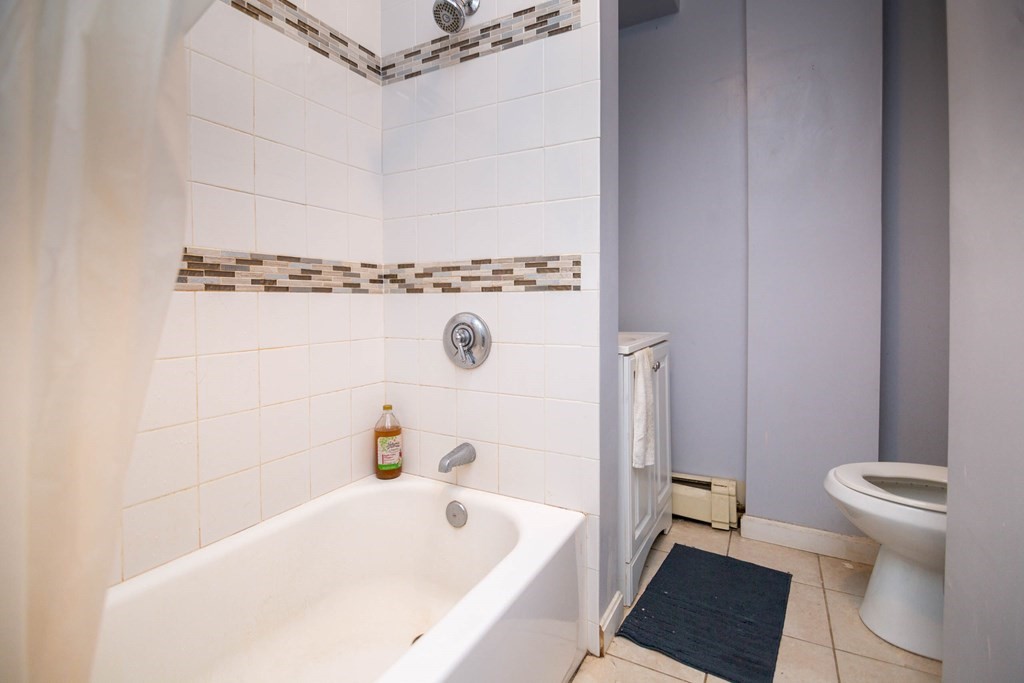 4 bed, 1.5 bath apartment for rent at 68 Hammond St Unit 1, South End — photo 16 of 17