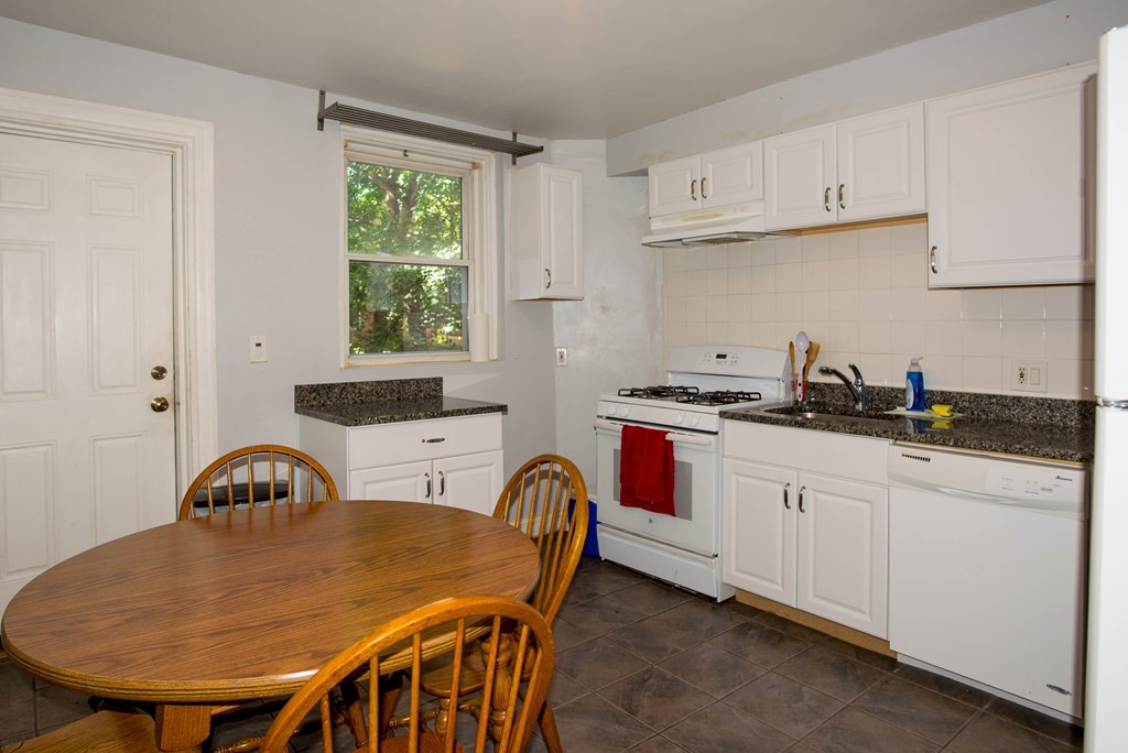 4 bed, 1.5 bath apartment for rent at 68 Hammond St Unit 1, South End — photo 13 of 17