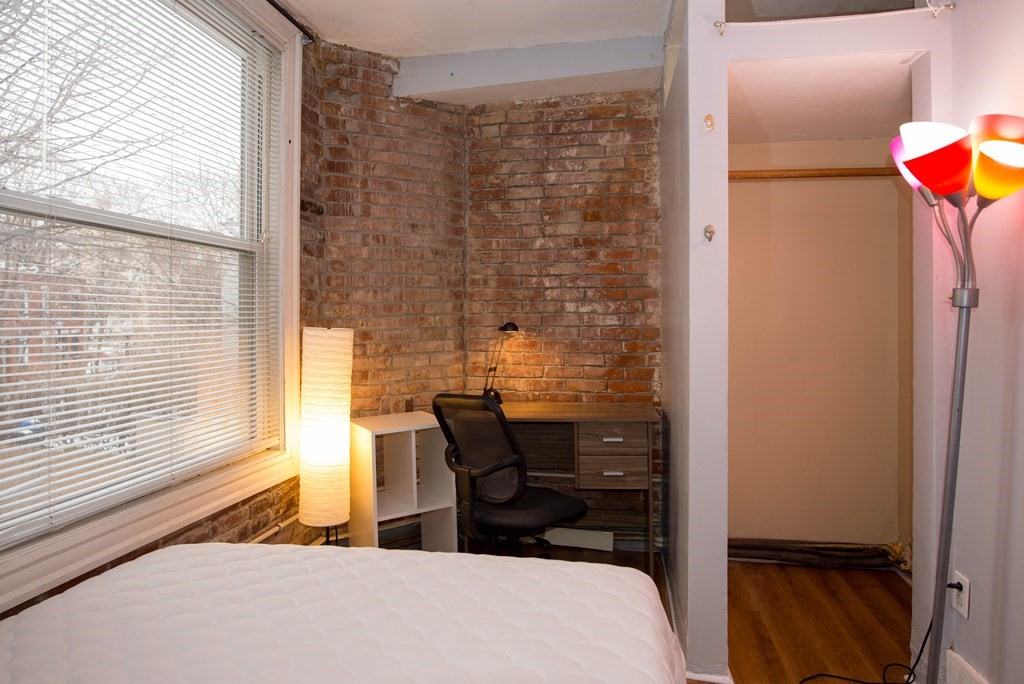 4 bed, 1.5 bath apartment for rent at 68 Hammond St Unit 1, South End — photo 15 of 17