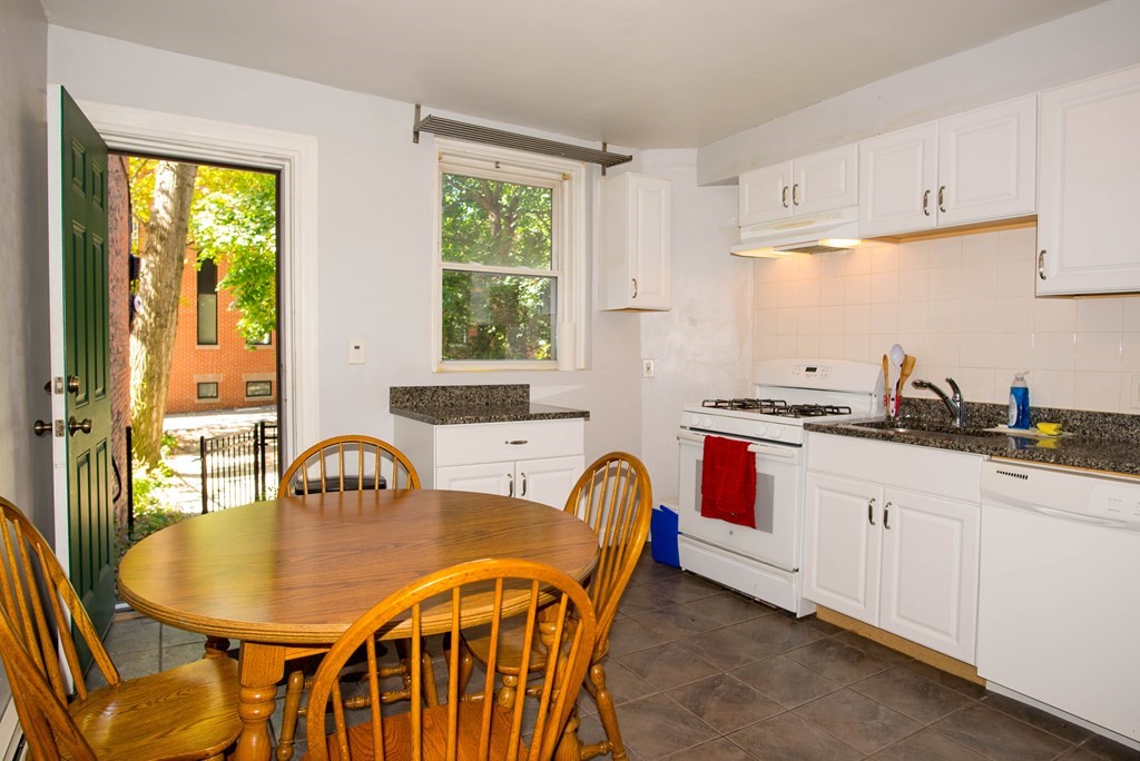 4 bed, 1.5 bath apartment for rent at 68 Hammond St Unit 1, South End — photo 7 of 17