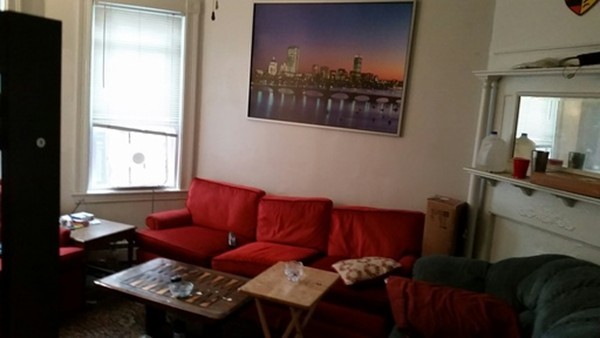 3 bed, 2 bath apartment for rent at 97 Calumet St Unit 1, Mission Hill — photo 1 of 7
