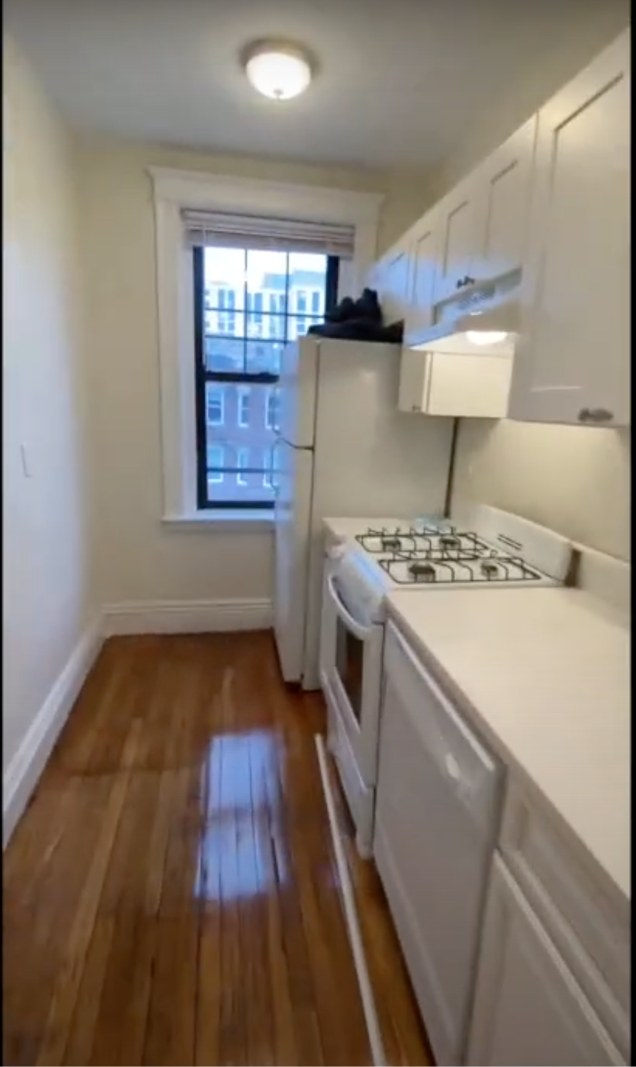 3 bed, 1 bath apartment for rent at 56 Queensberry St Unit 16, Fenway — photo 1 of 9