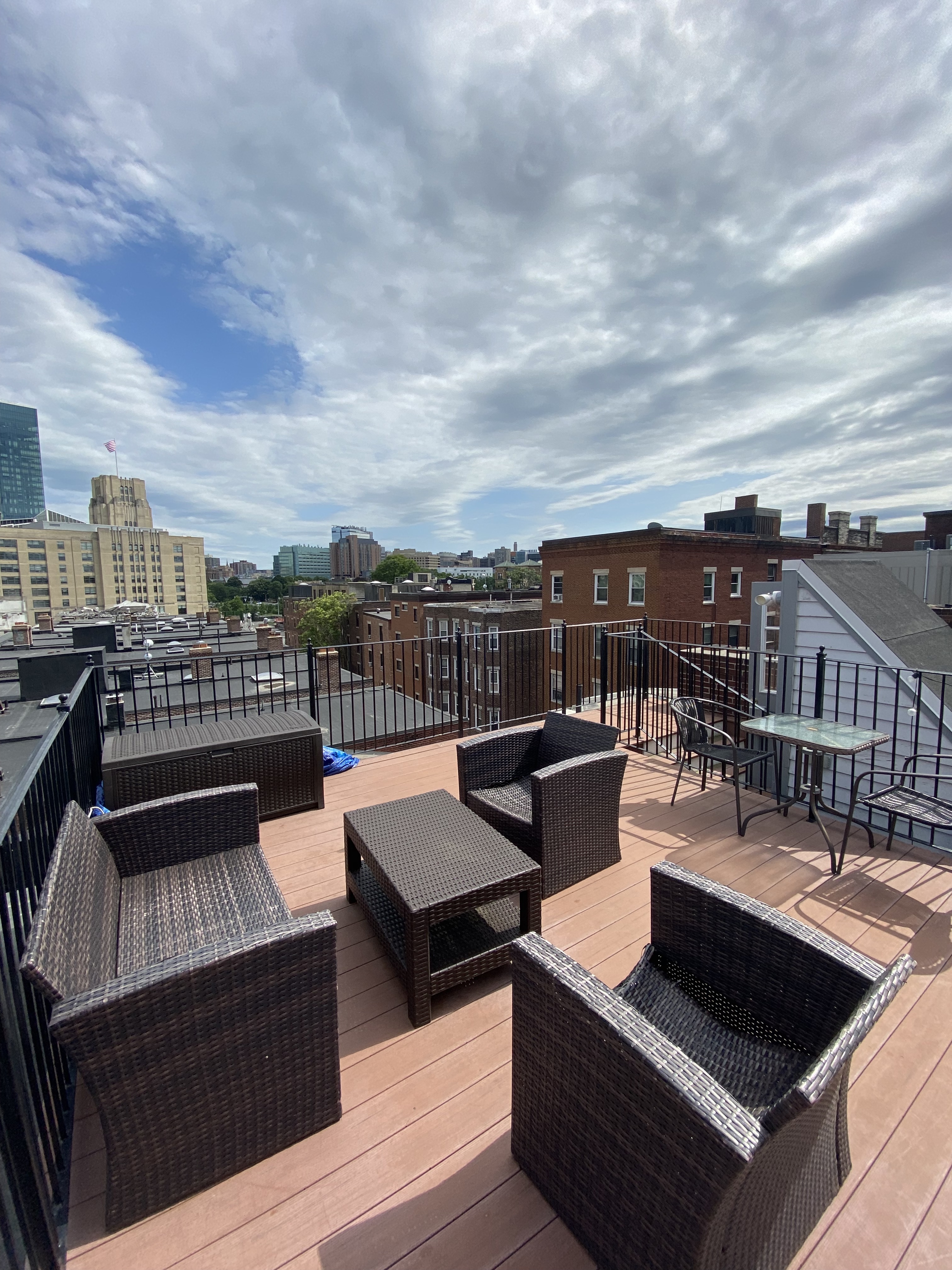 869 Beacon St, Fenway