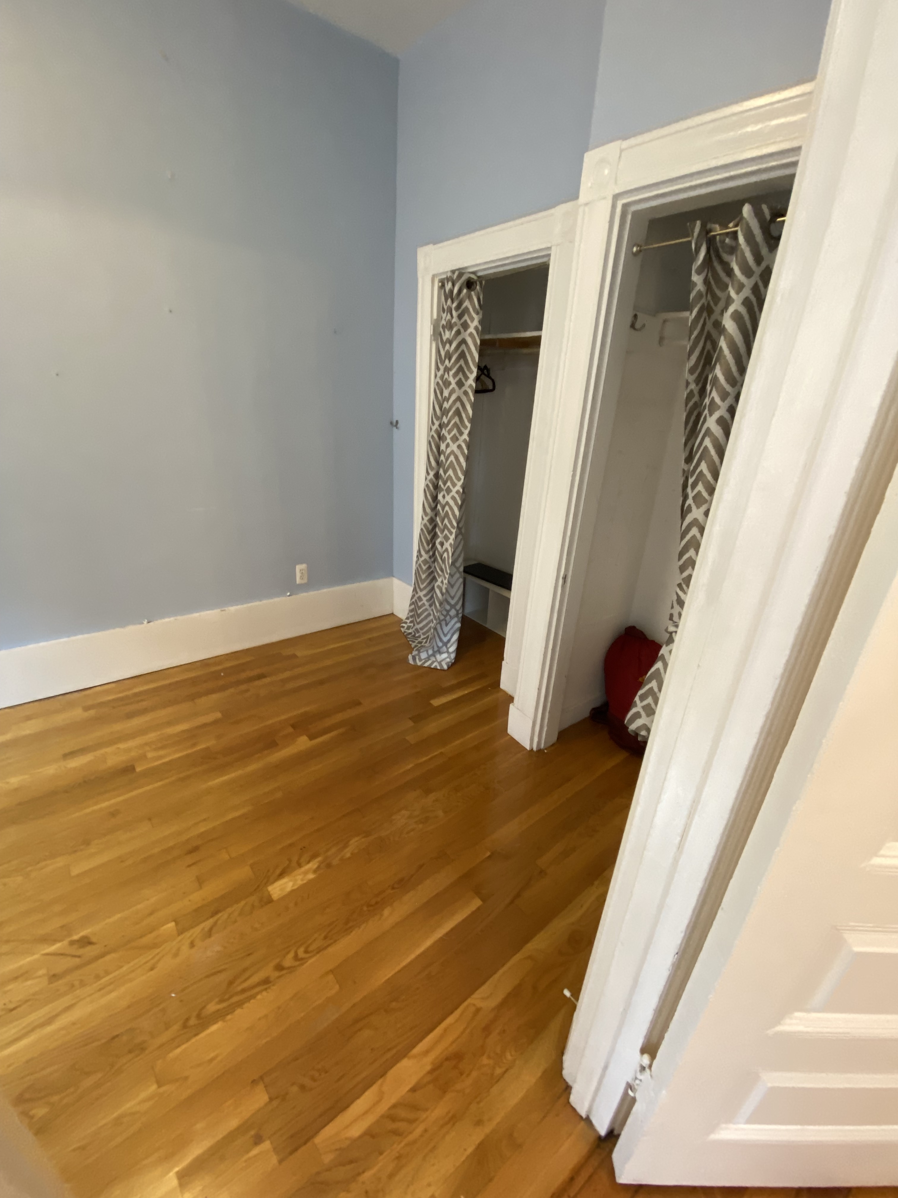 869 Beacon St, Fenway