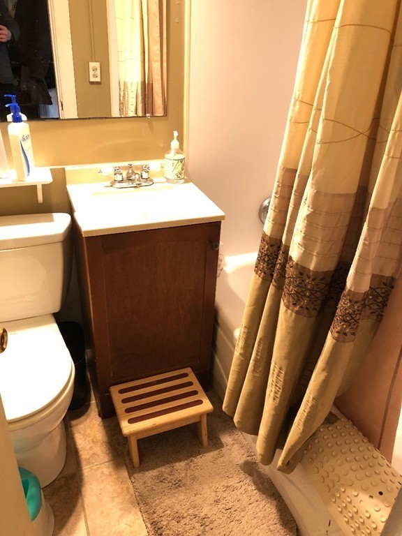 10 Jamaicaway, Jamaica Plain