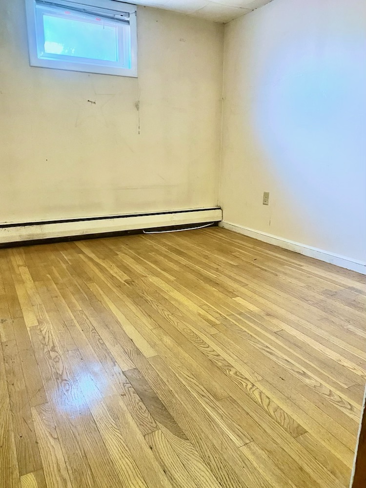 231 Gladstone St, East Boston