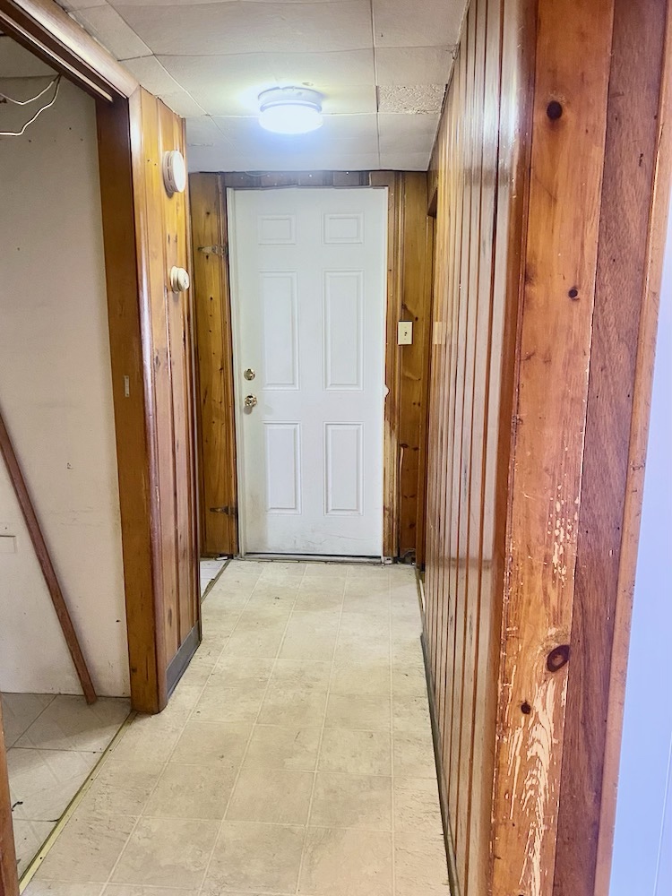 231 Gladstone St, East Boston