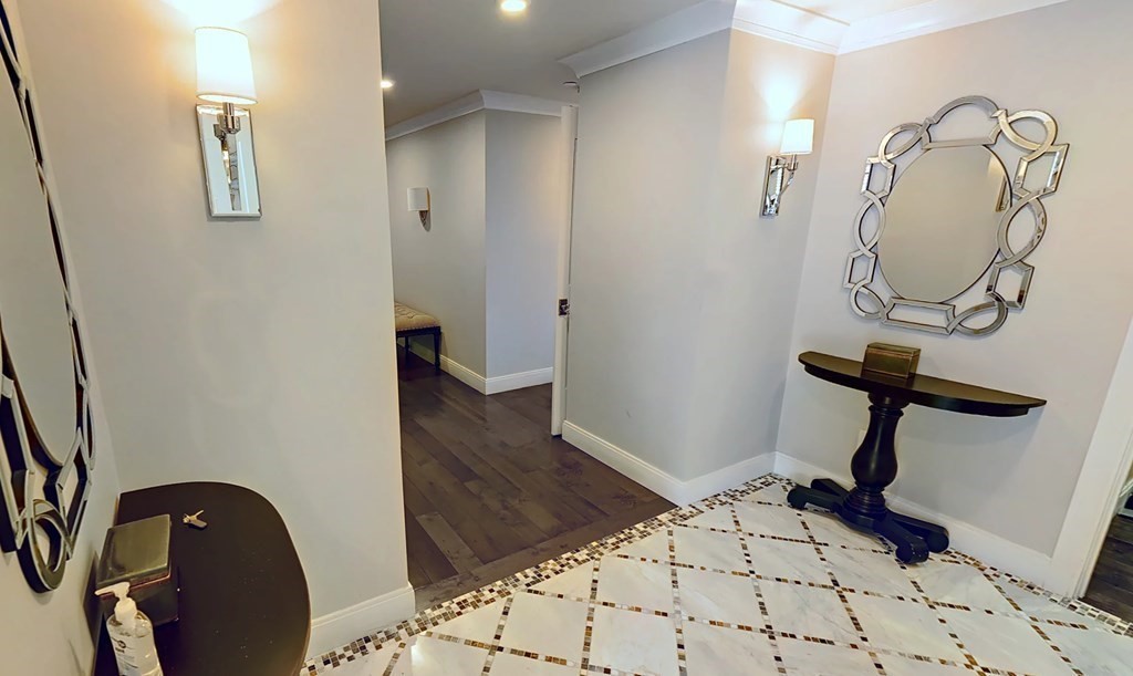 100 State St, Downtown