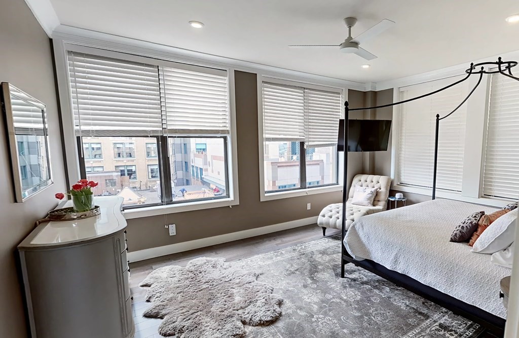 100 State St, Downtown