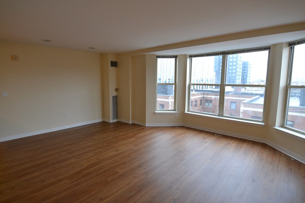 75 Peterborough St, Fenway