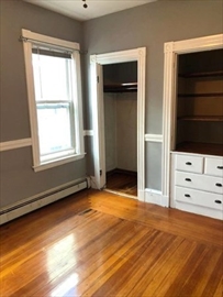 699 7th St, South Boston