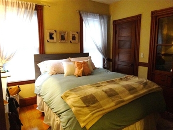 699 7th St, South Boston