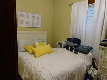 699 7th St, South Boston