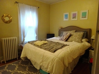 699 7th St, South Boston