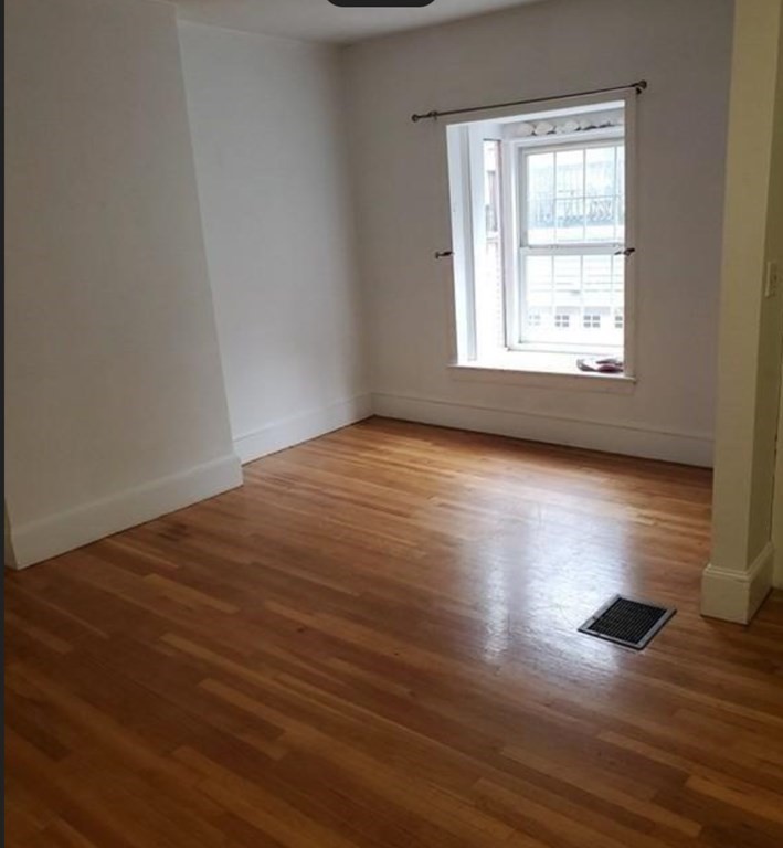 8 Sewall St, Mission Hill