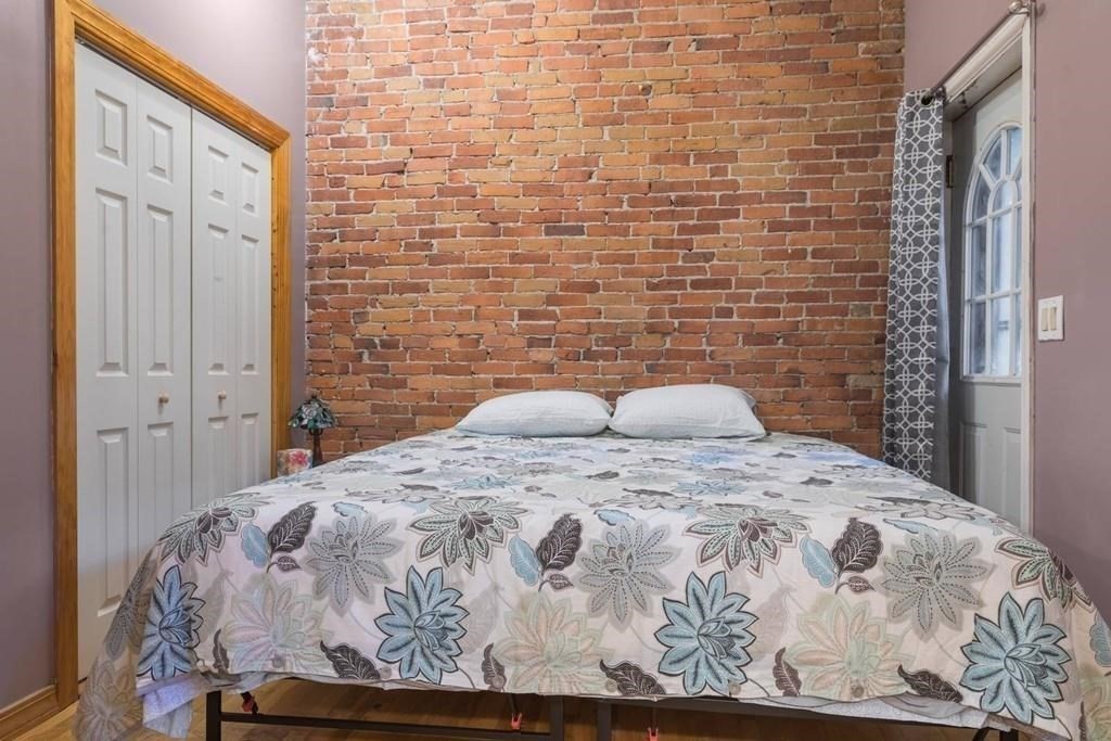 24 Worthington St, Fenway