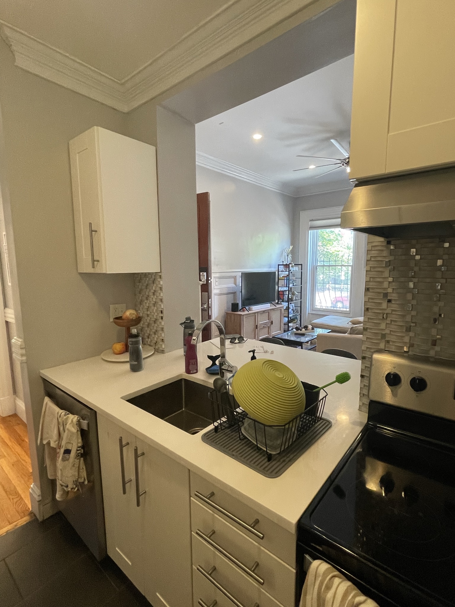 469 Massachusetts Ave, Roxbury