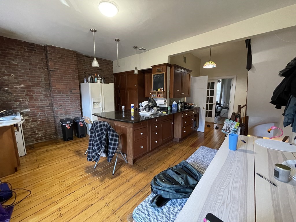 24 Worthington St, Mission Hill