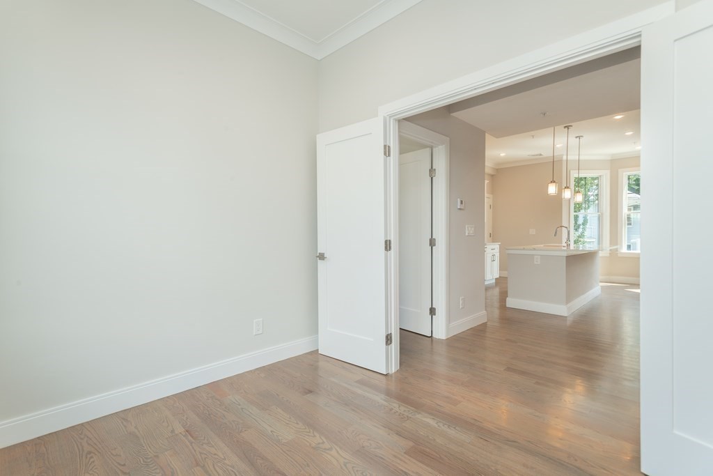 3247 Washington St, Jamaica Plain