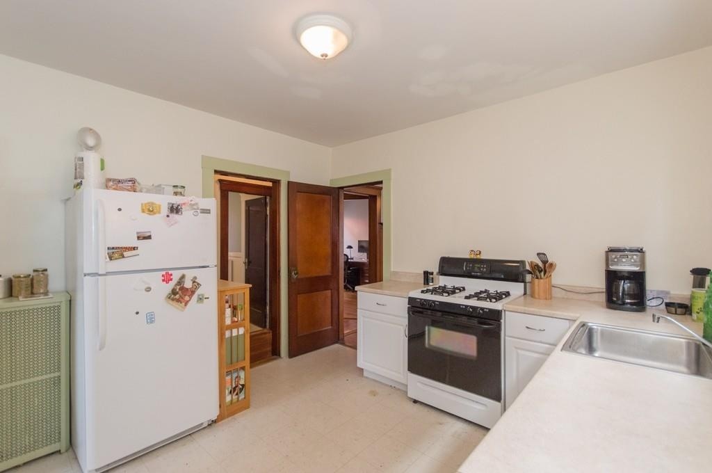 419 Huntington Ave, Jamaica Plain