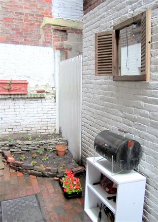 3 Goodwin Pl, Back Bay