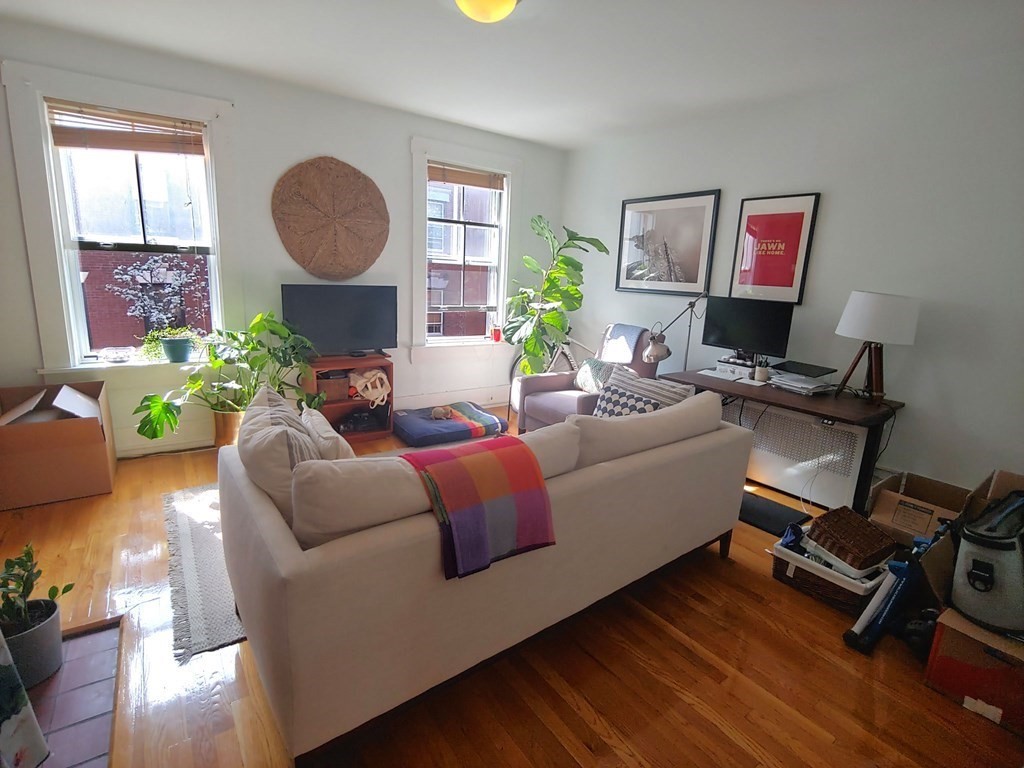 95 West Cedar St, Beacon Hill