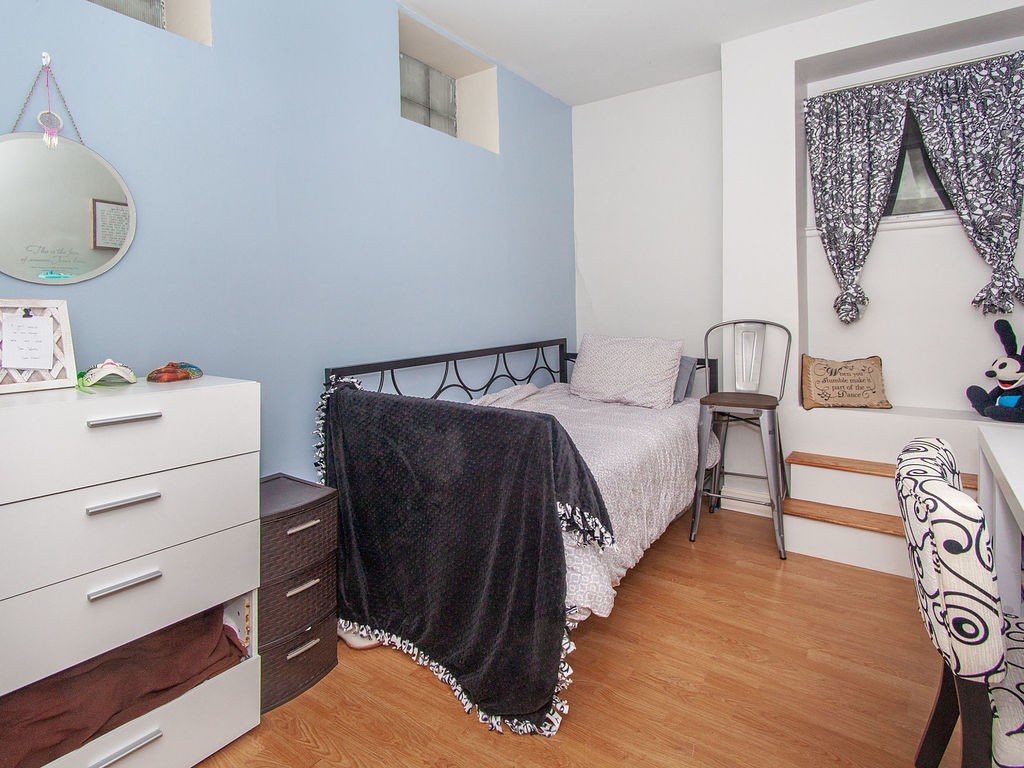 21 Aberdeen St, Fenway