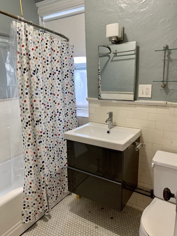 1111 Boylston St, Back Bay