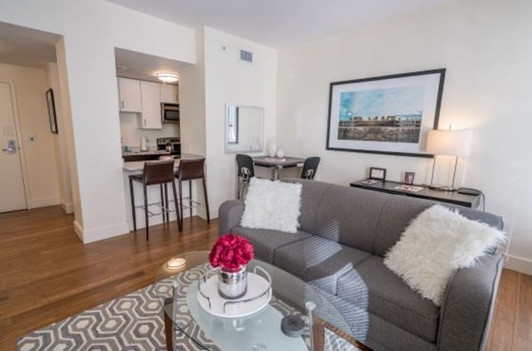 8 Winter St, Midtown