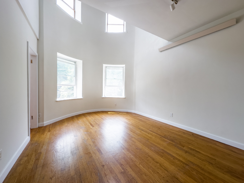 103 Cedar St, Roxbury