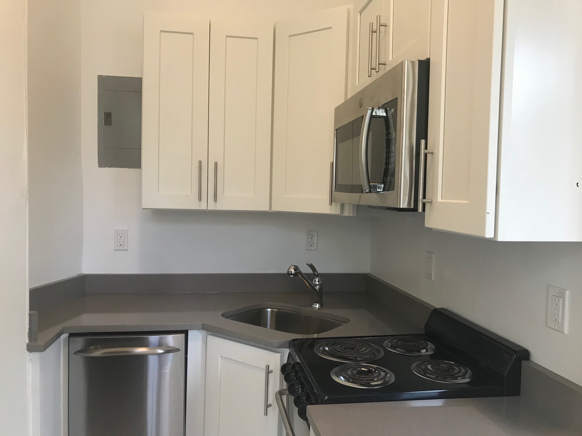 92 Charles St, Beacon Hill