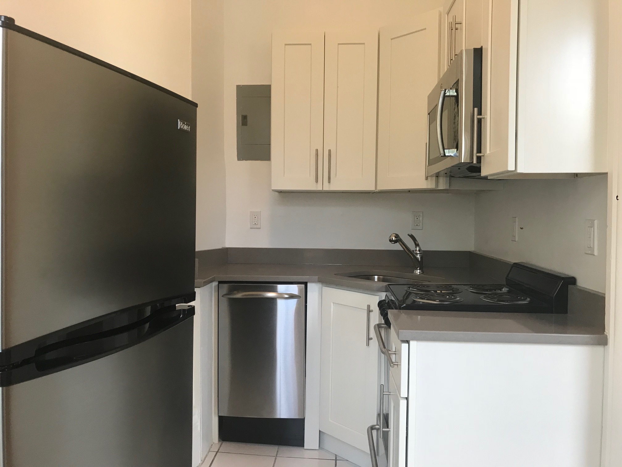 92 Charles St, Beacon Hill