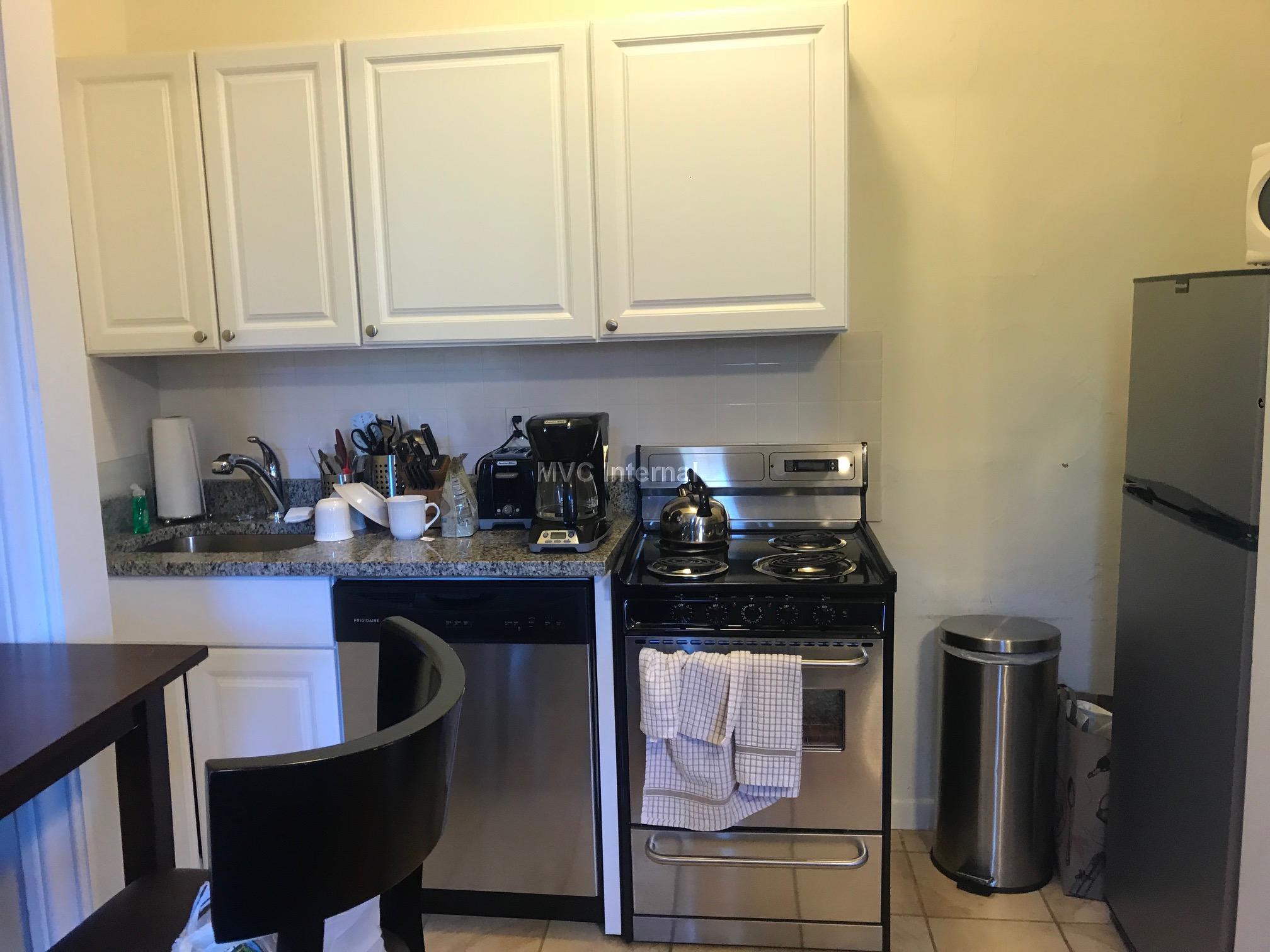 92 Charles St, Beacon Hill