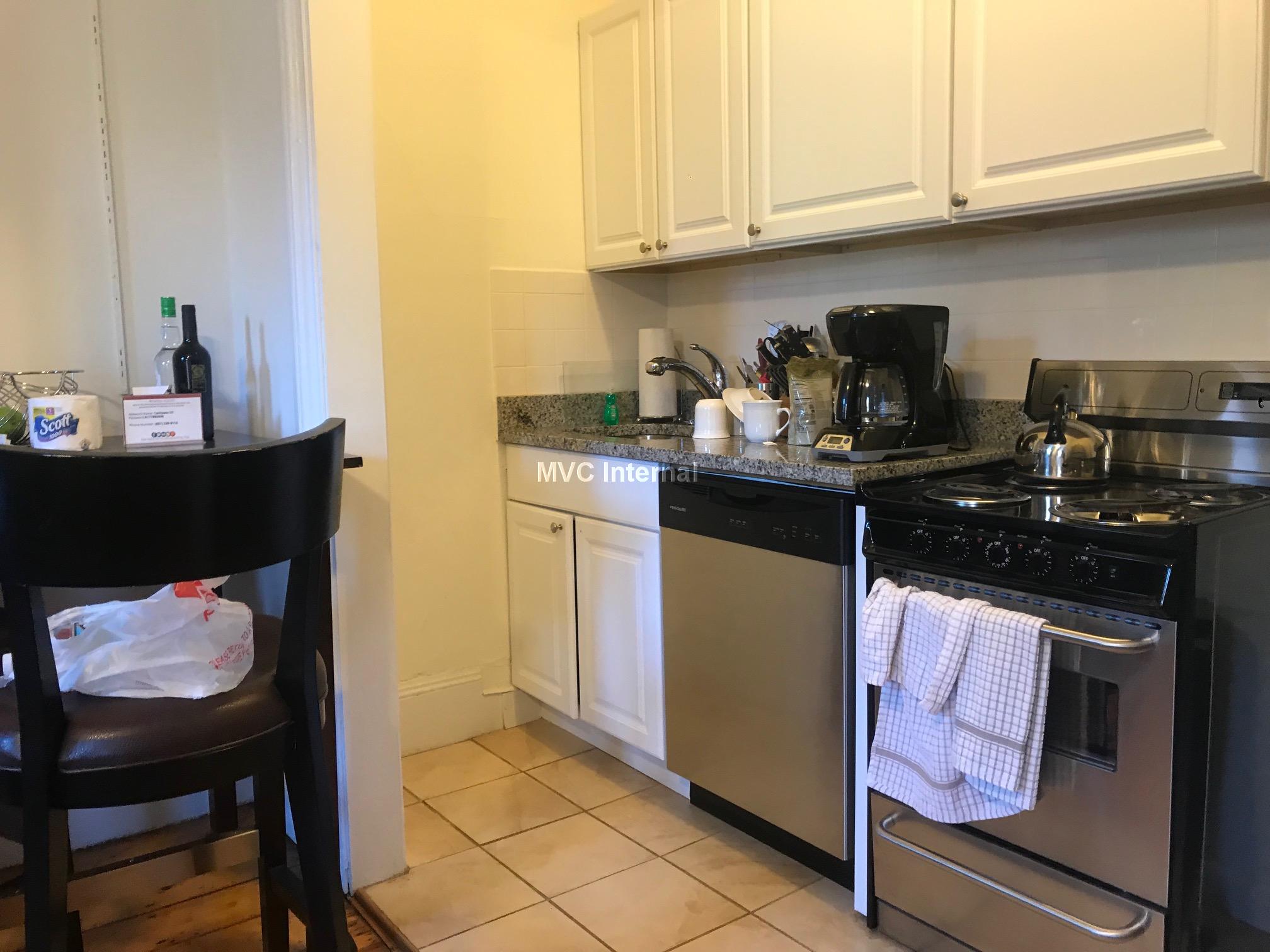 92 Charles St, Beacon Hill