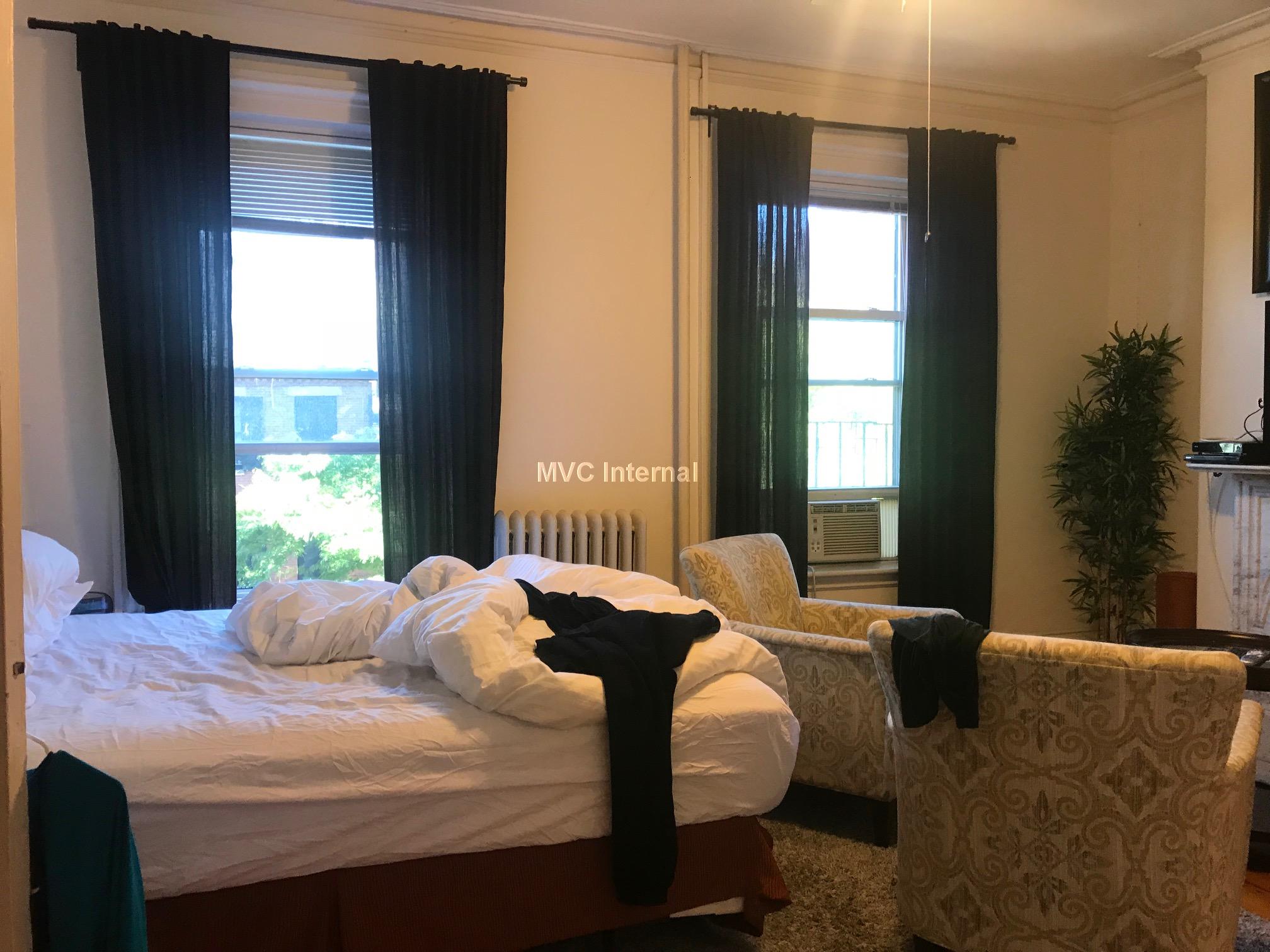 92 Charles St, Beacon Hill