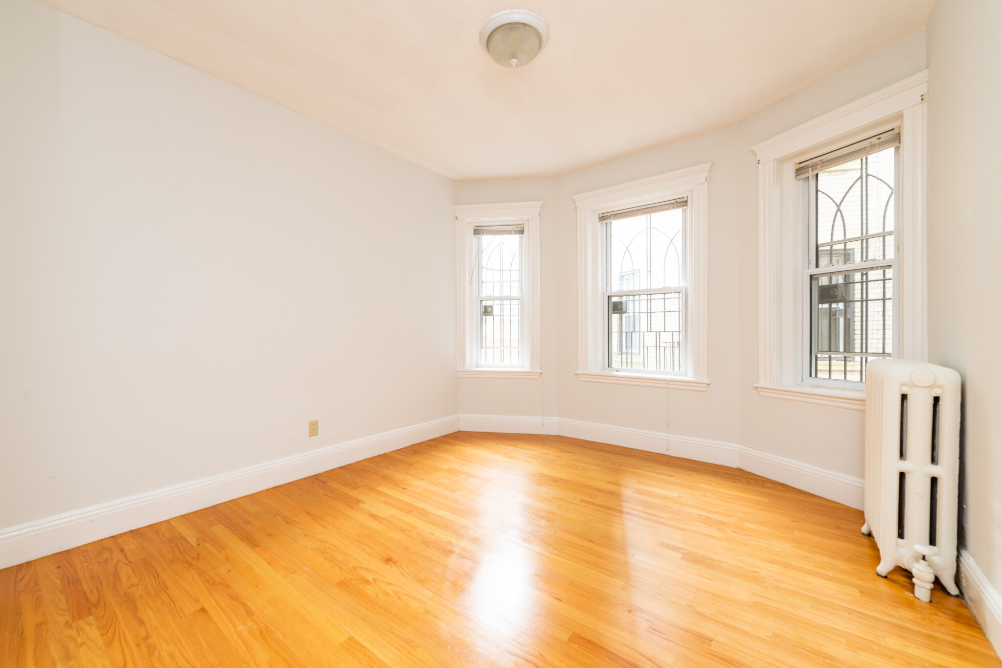 49 Worthington St, Mission Hill